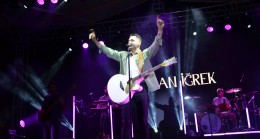 Emir Can İğrek Kula’da Hayranları İle Buluştu