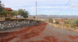 Başkan Tosun, Evciler’deki Kilit Parke Taş Çalışmalarını İnceledi