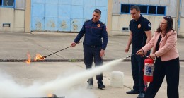 Kula MYO Okul Öğrencilerine Kampüs alanında Yangın tatbikatı