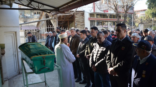 Şehit Babası Akdeniz Son Yolculuğuna Uğurlandı