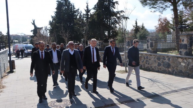 Başkan Tosun Seçim Startını Yunus Emre’den Verdi