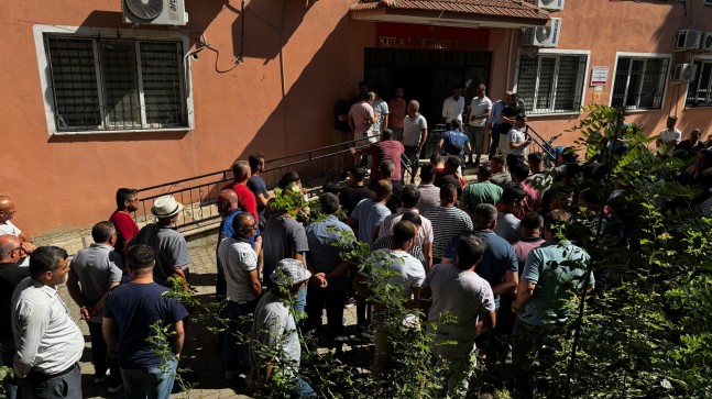 CHP’li Kula Belediye Başkanı Hikmet Dönmez Tutuklandı