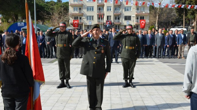 ÇANAKKALE ZAFERİ VE ŞEHİTLERİ 110  YILINDA SAYGIYLA ANILDI