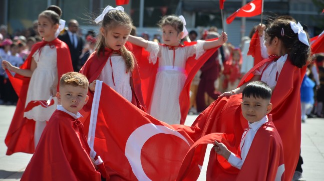23 Nisan Kula’da Düzenlenen Törenle Kutlandı