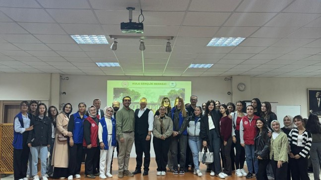 Kula Meslek Yüksekokulu ve Gençlik Merkezi İş Birliği Oryantasyon Toplantısı Düzenlendi