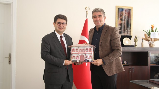 Başkan Tosun Yeni Atanan Kaymakam Özdemir’i Ziyaret Etti