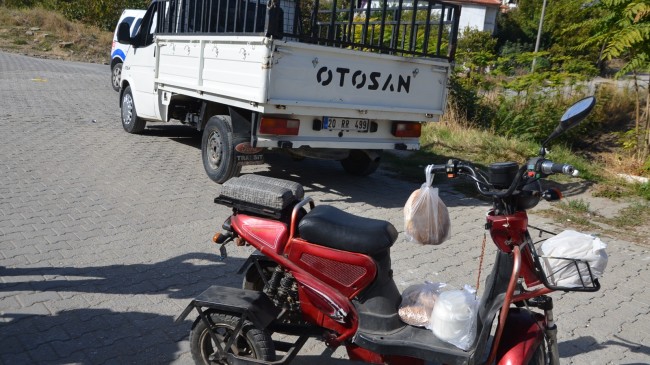 Elektrikli Bisiklet Ticari Araca Çarptı 1 Yaralı