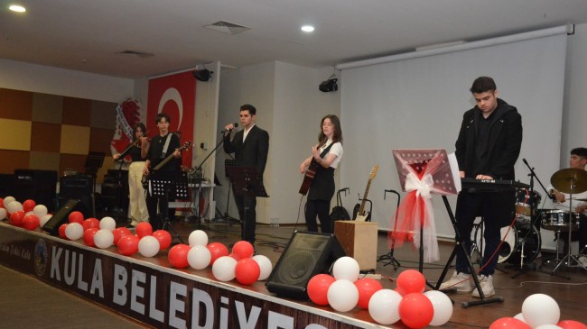 SELİM SABAHAT PALANDUZ ANADOLU LİSESİNDEN MÜZİK ŞÖLENİ